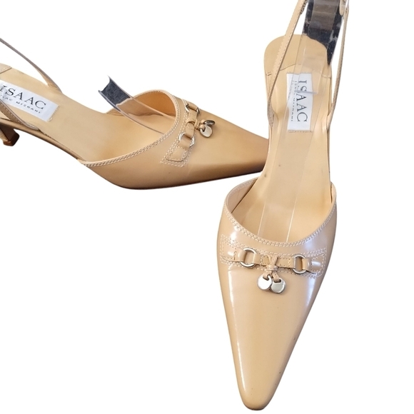 Isaac Mizrahi Women's Tan Slingback Heels - Picture 4 of 16